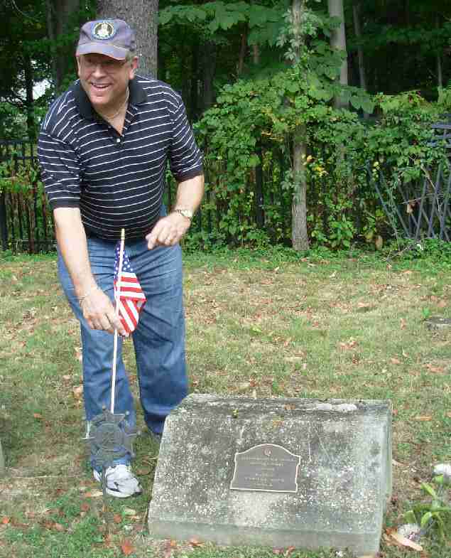 Jack Sweeney marking the grave of Francis Summers - 2009